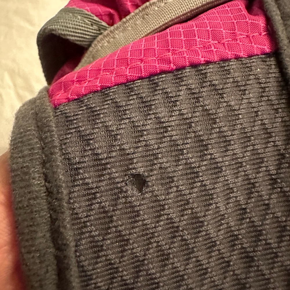 Magenta and Gray RUPUMPACK Backpack Hydration Vest - Picture 4 of 16